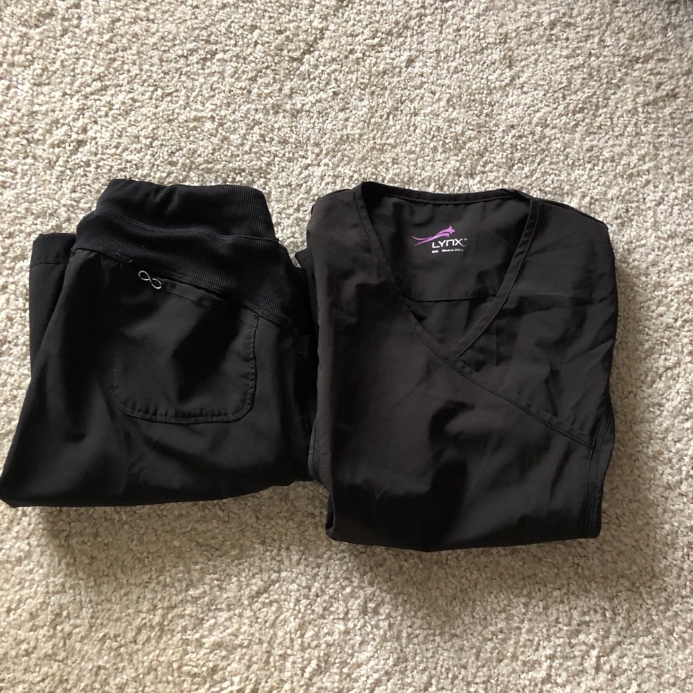 Black scrubs Lynx / infinity
